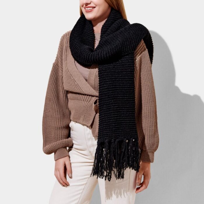 Chunky Knitted Scarf- Black